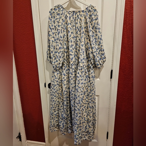 Floral Dress - Picture 5 of 7